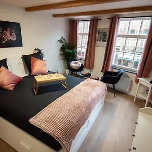 Appartement Neighbourhood, Amsterdam